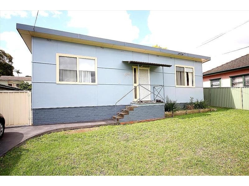 81 Douglas Road, Blacktown NSW 2148