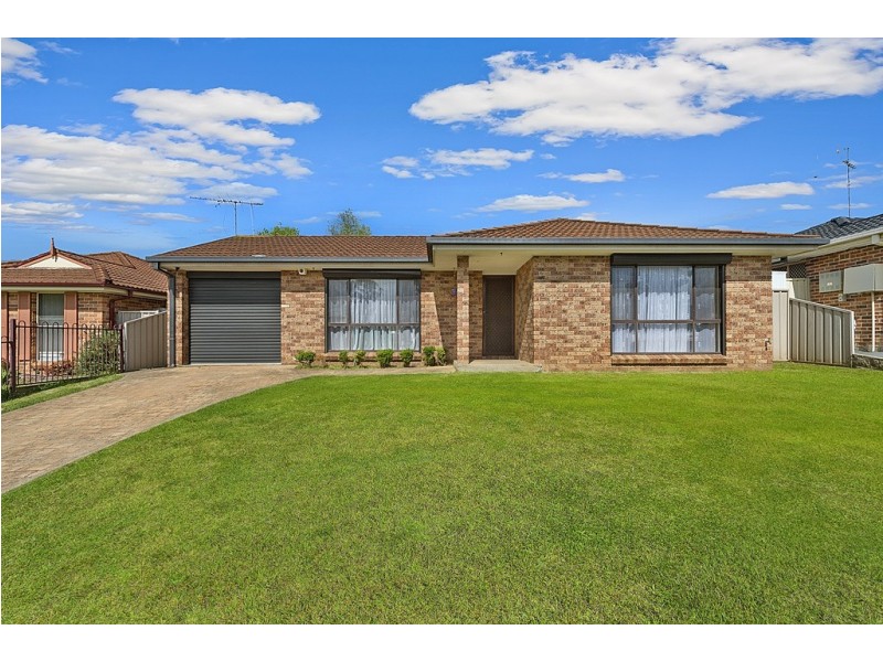 63 SOUTHEE CIRCUIT, Oakhurst NSW 2761