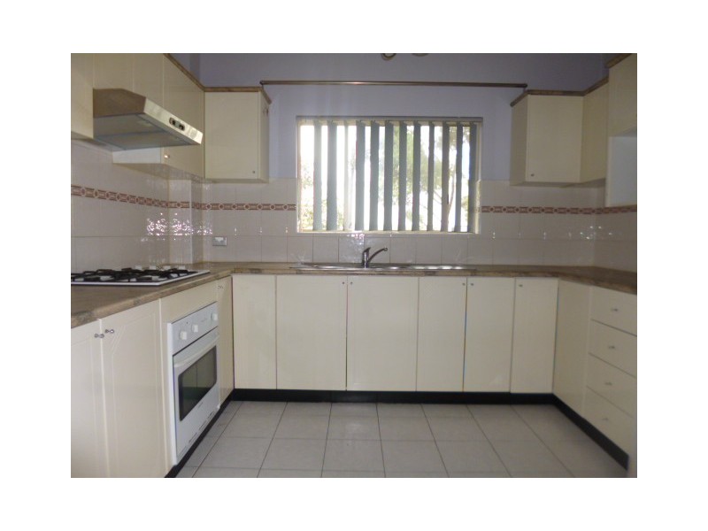 6/217 Dunmore Street, Pendle Hill NSW 2145