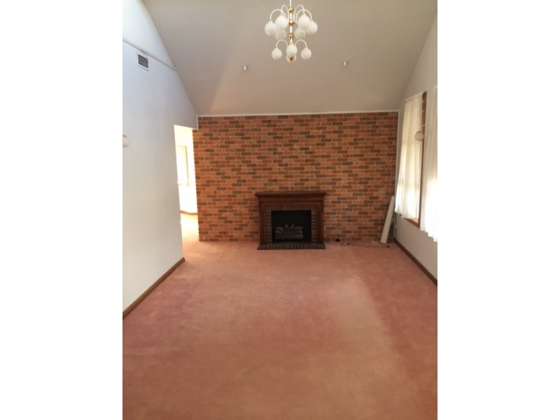 1 Pacific Road, Erskine Park NSW 2759