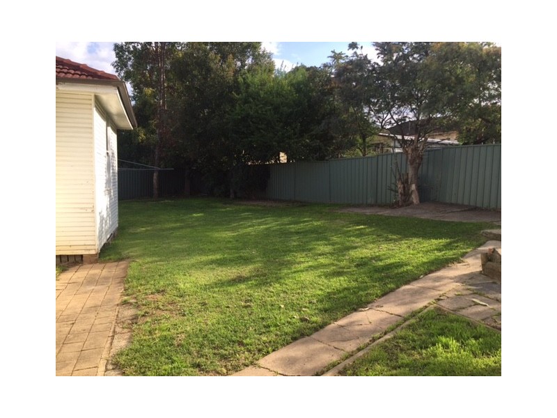 5 Bamford Place, Lalor Park NSW 2147