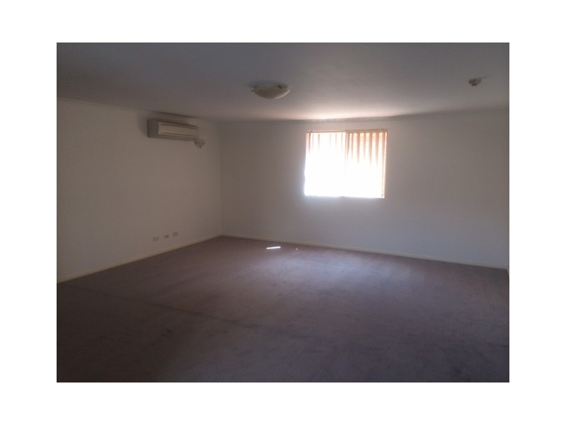 8/25-27 Fourth Avenue, Blacktown NSW 2148