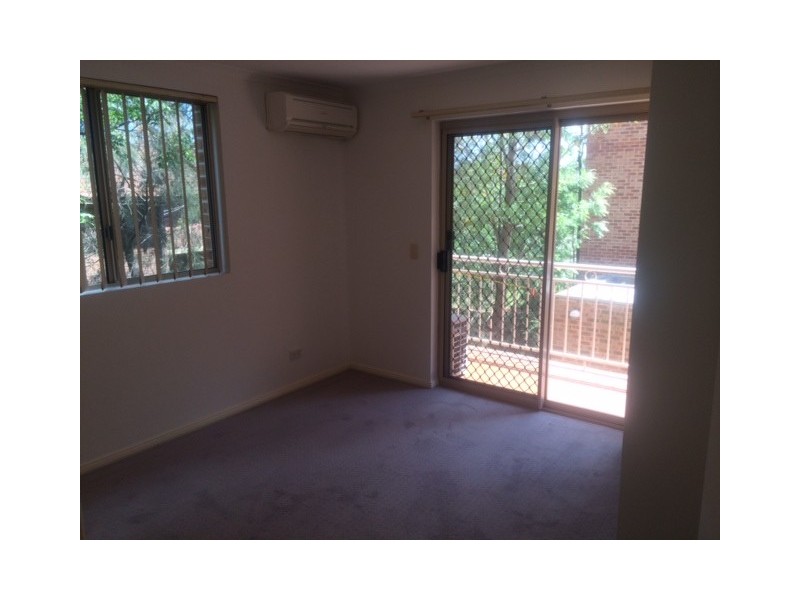 8/25-27 Fourth Avenue, Blacktown NSW 2148