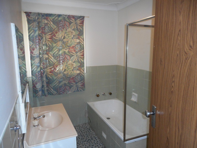 21 Oakwood Road, Toongabbie NSW 2146