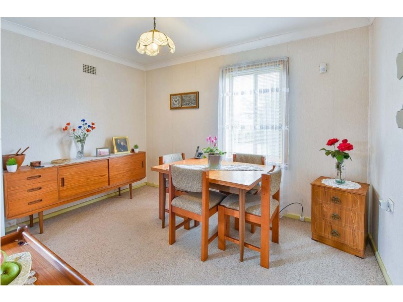 8 Popondetta Road, Whalan NSW 2770