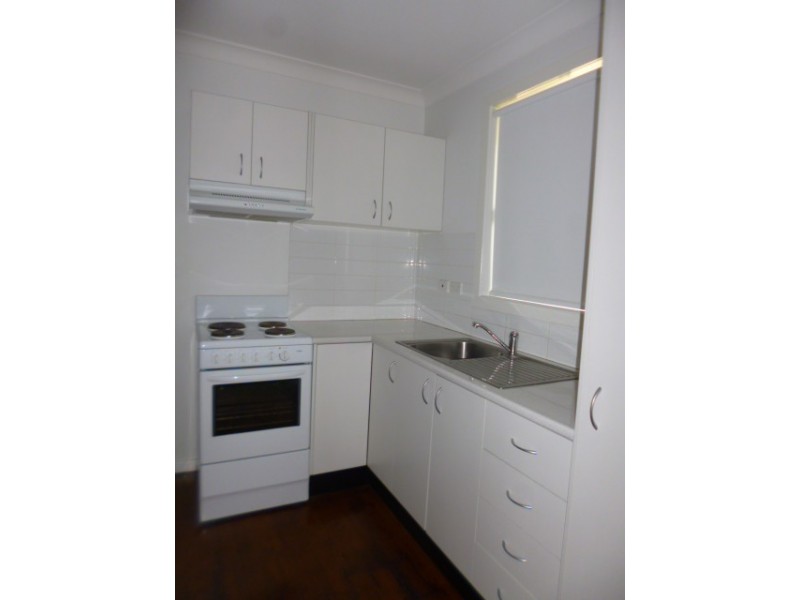 60 Lucena Crescent, Lethbridge Park NSW 2770