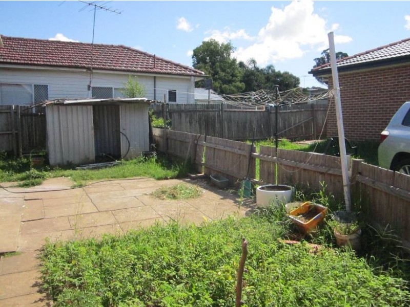 33 Reservoir Road, Blacktown NSW 2148