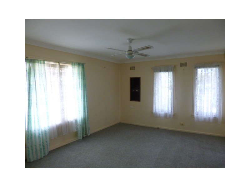 30 SORENSON, Blackett NSW 2770