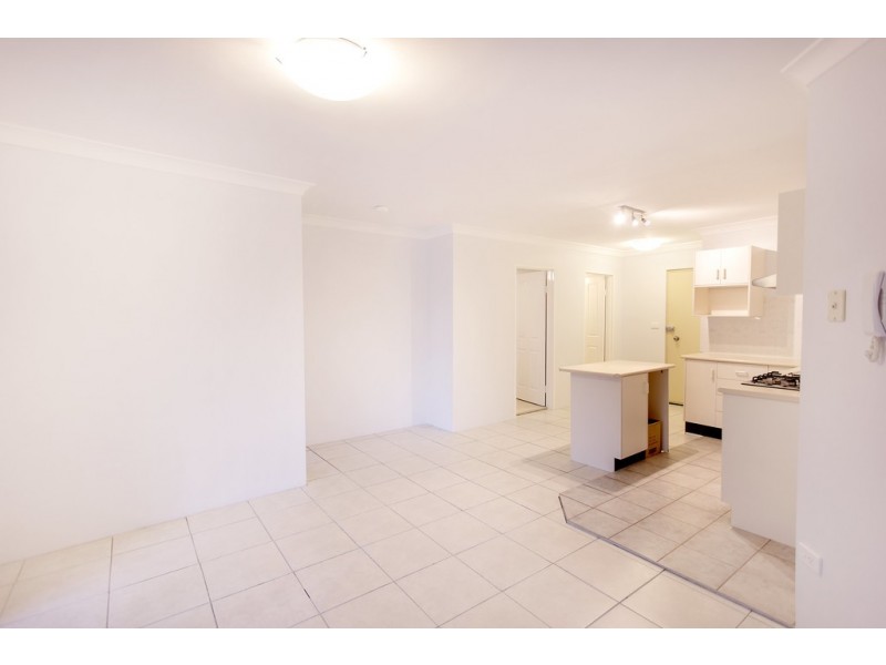 20/8-10 Fourth Avenue, Blacktown NSW 2148