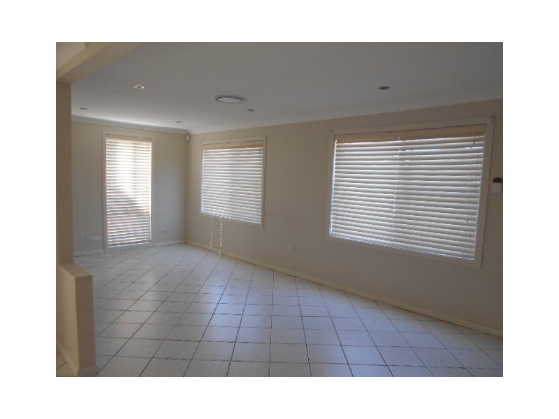 42 Pottery Circuit, Woodcroft NSW 2767