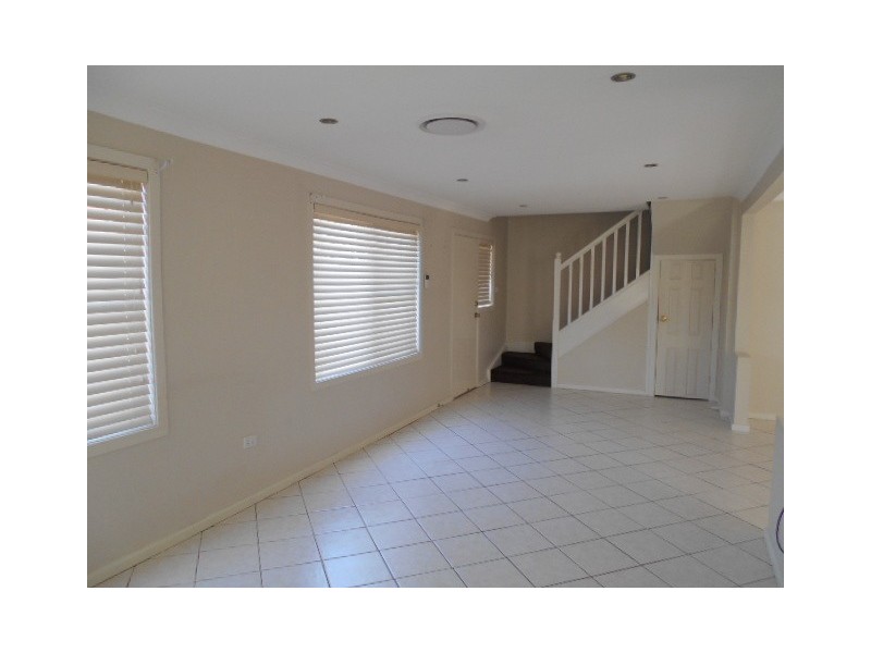 42 Pottery Circuit, Woodcroft NSW 2767