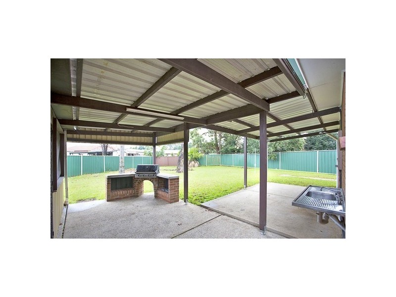 27 Thomas Street, St Marys NSW 2760
