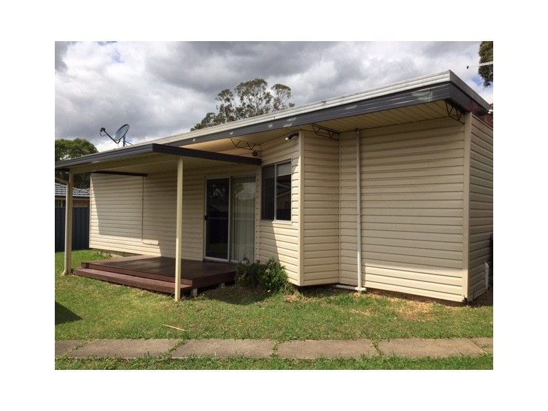 Flat 1/6 School Parade, Doonside NSW 2767