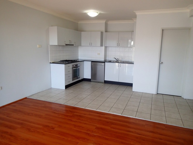 15/24-28 First Avenue, Blacktown NSW 2148