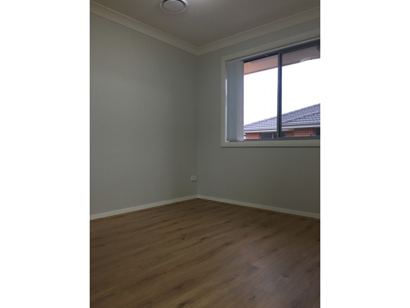 7 Varsha Glade, Woodcroft NSW 2767