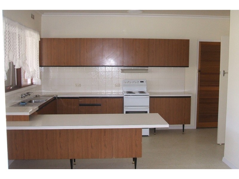 6 Orana Avenue, Bright VIC 3741