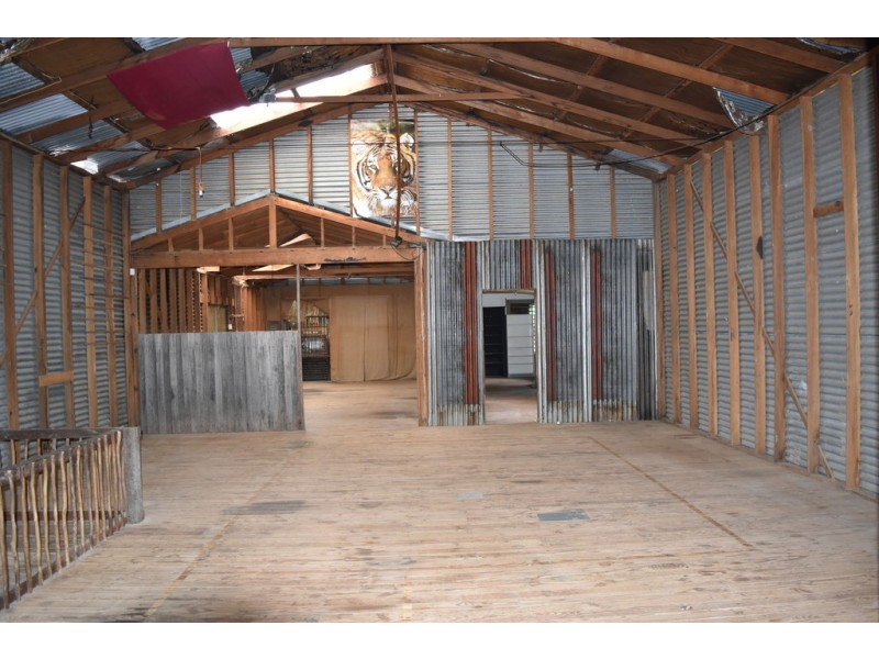 7377 Great Alpine Road, Bright VIC 3741