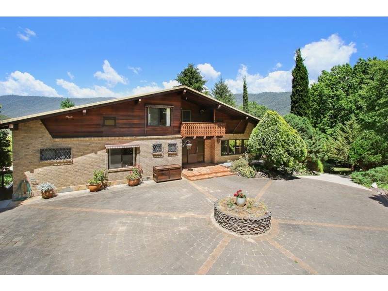 45 Caloutas Lane, Bright VIC 3741