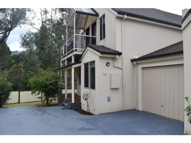 11A Georgian Court, Bright VIC 3741