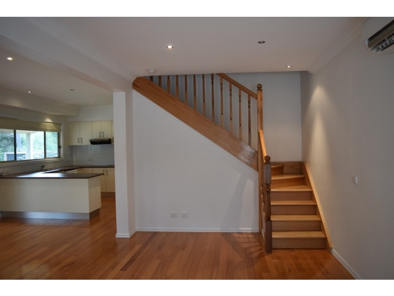 11A Georgian Court, Bright VIC 3741