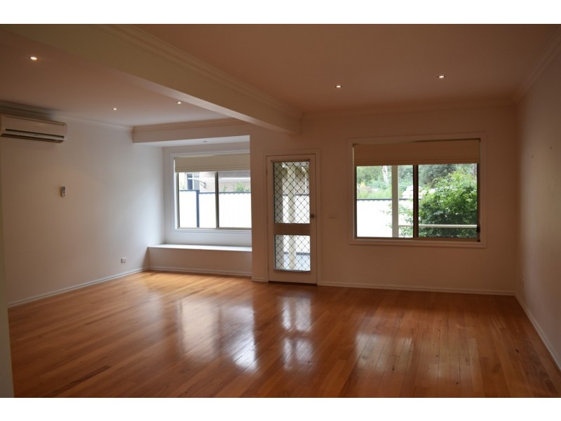 11A Georgian Court, Bright VIC 3741