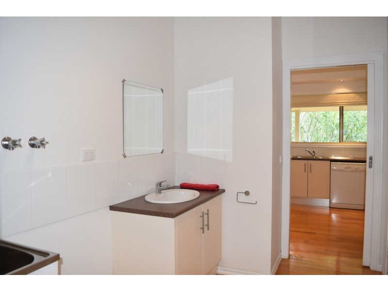 11A Georgian Court, Bright VIC 3741