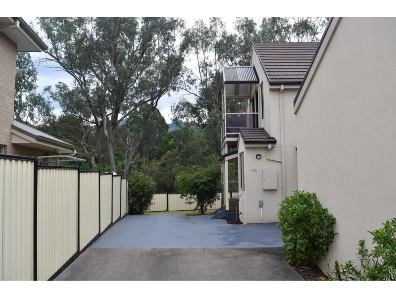 11A Georgian Court, Bright VIC 3741