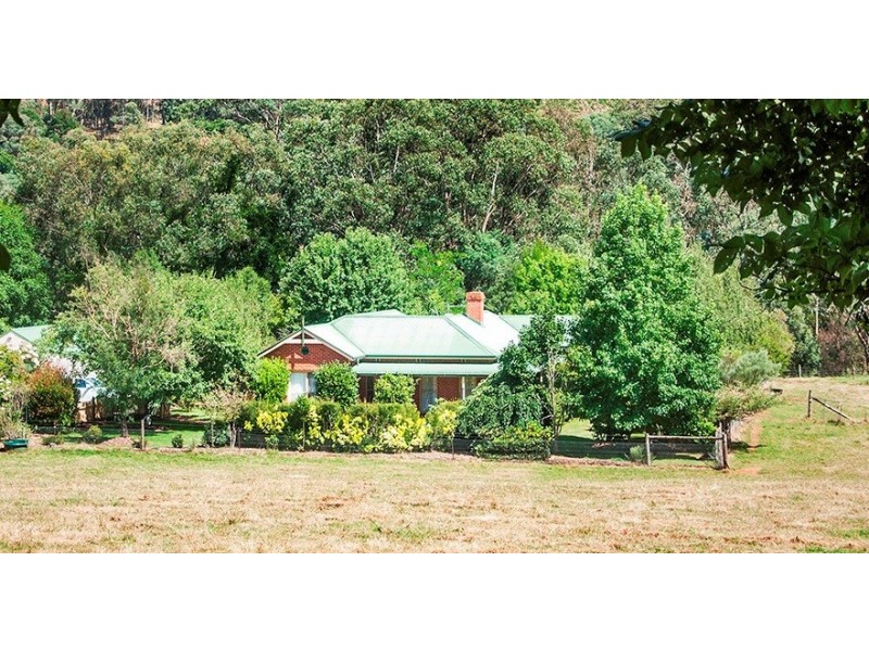 606 Morses Creek Road, Wandiligong VIC 3744