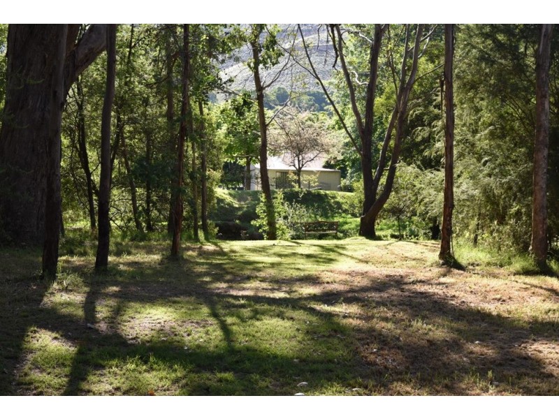606 Morses Creek Road, Wandiligong VIC 3744