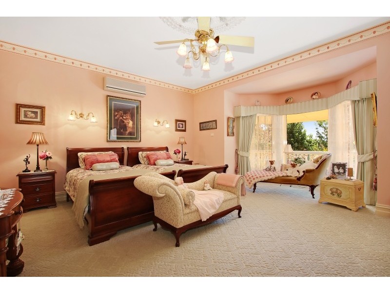 218 Snowy Creek Road, Bright VIC 3741