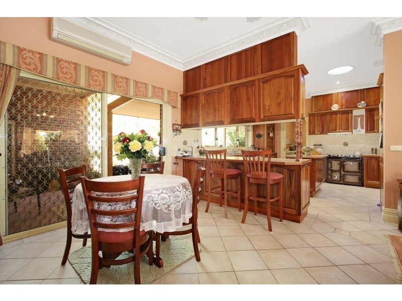 218 Snowy Creek Road, Bright VIC 3741