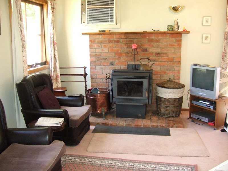 12 Wallace Drive, Buckland Valley, Bright VIC 3741