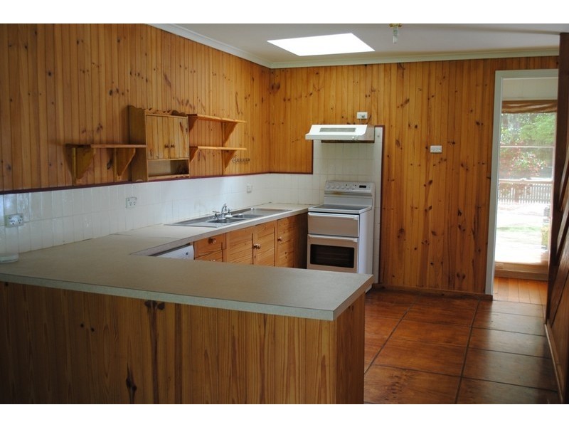 76 Delany Ave, Bright VIC 3741