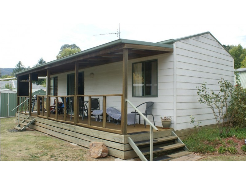 5 Churchill Avenue, Bright VIC 3741