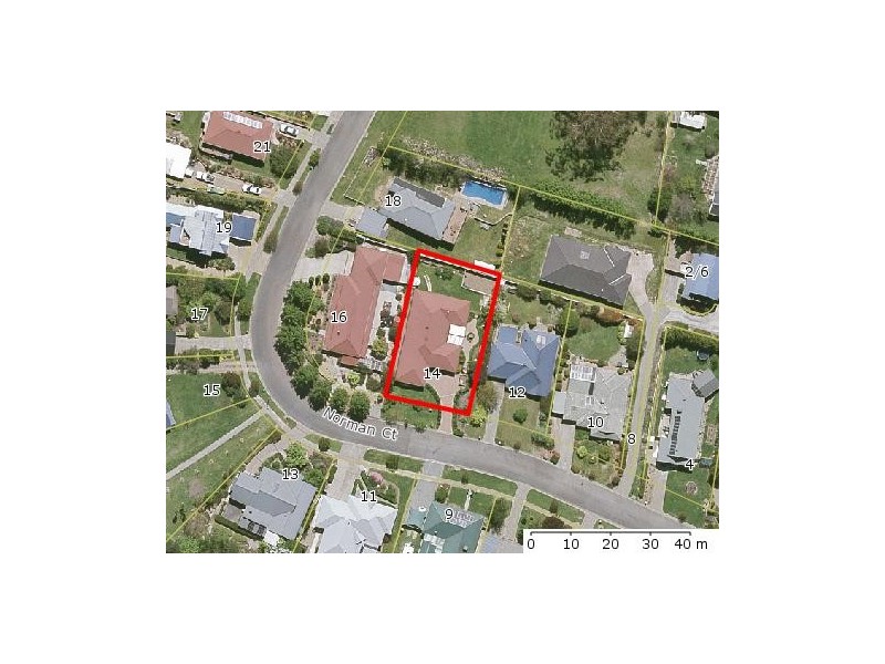 14 Norman Court, Bright VIC 3741