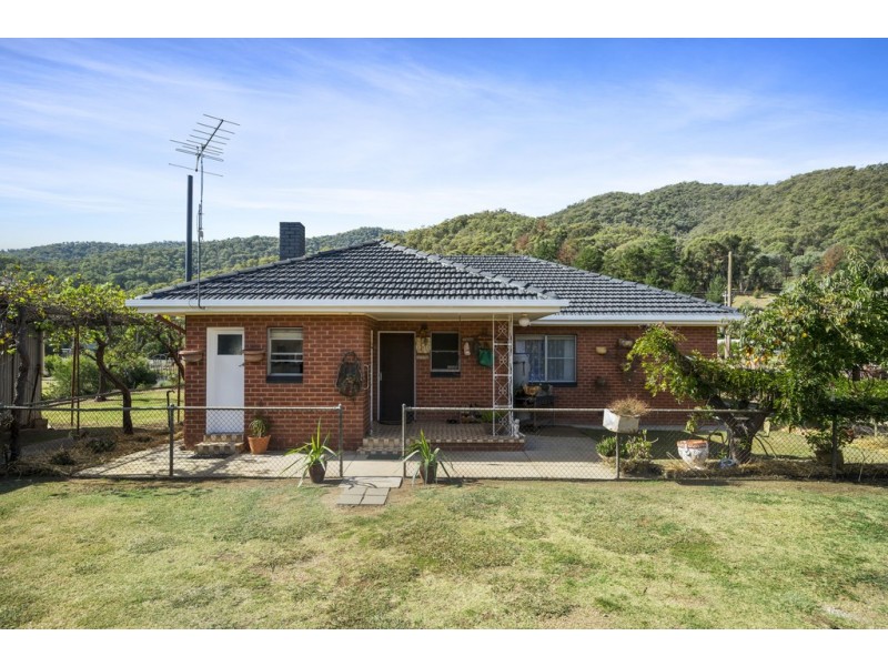 5564 Great Alpine Road, Ovens VIC 3738