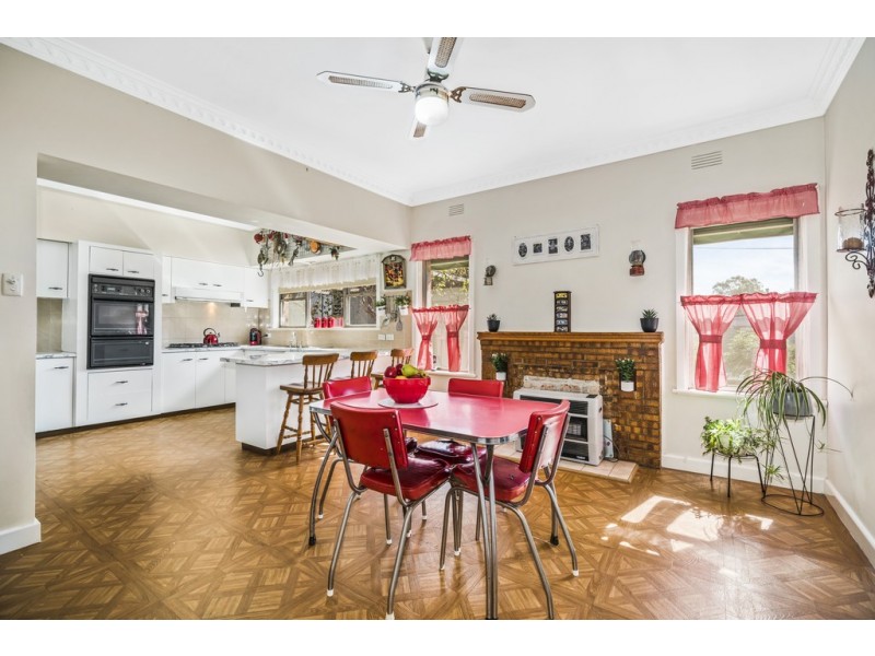 5564 Great Alpine Road, Ovens VIC 3738