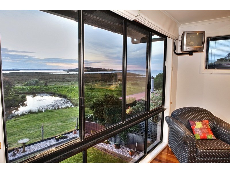 58 Boys Home Rd, Newhaven VIC 3925