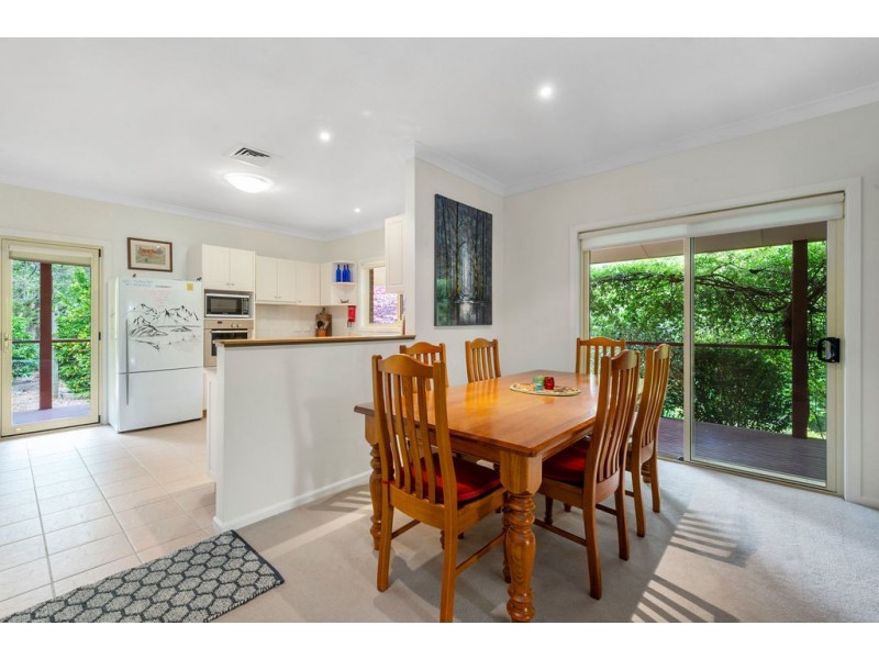 6 Clarkes Road, Wandiligong VIC 3744