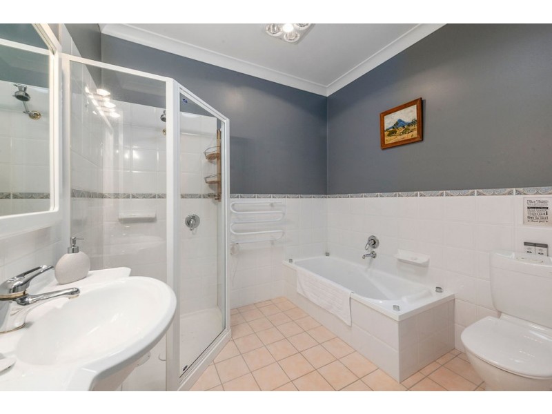 6 Clarkes Road, Wandiligong VIC 3744