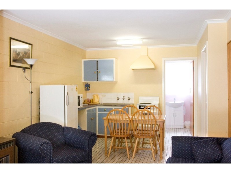 54 Delany Ave, Bright VIC 3741