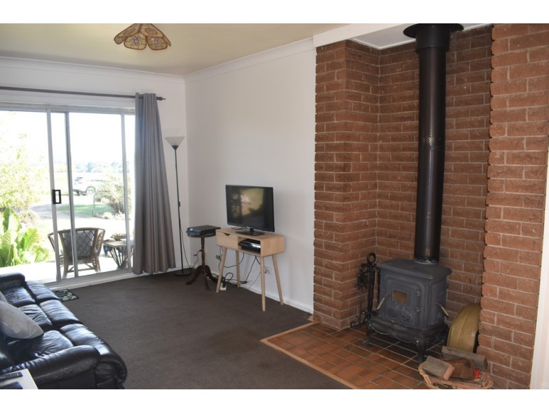 68 Powells Lane, Whorouly South VIC 3735