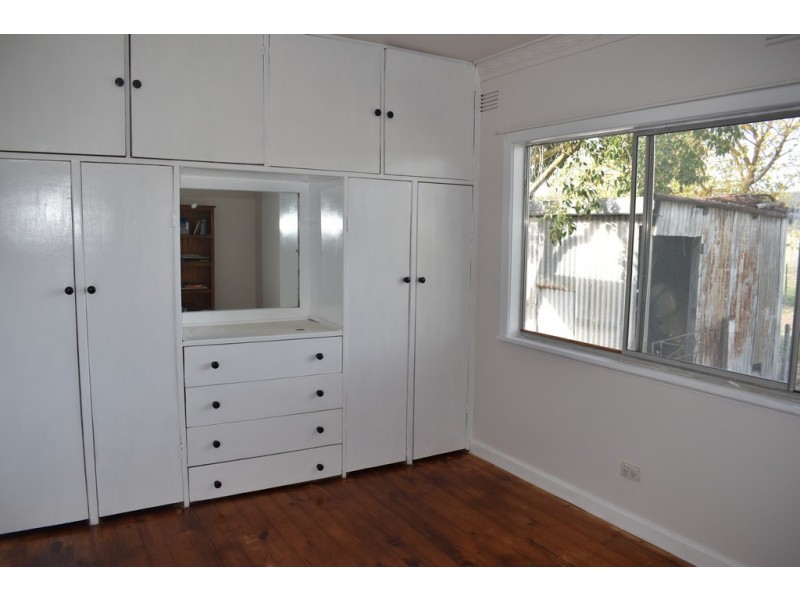 68 Powells Lane, Whorouly South VIC 3735