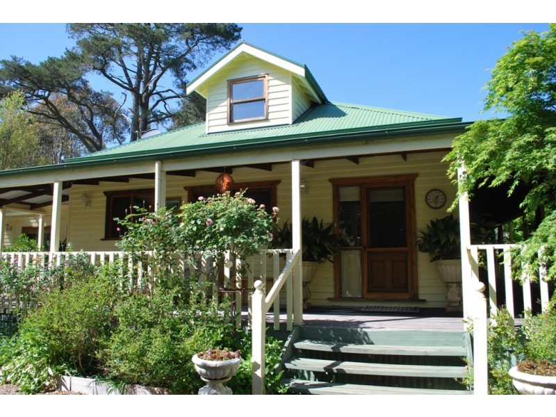 2179 Great Alpine Road, Harrietville VIC 3741