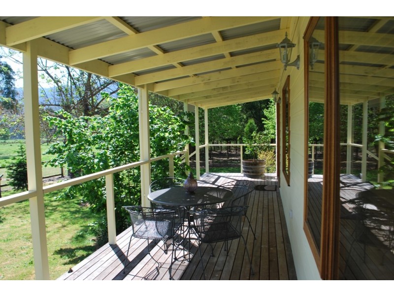 2179 Great Alpine Road, Harrietville VIC 3741