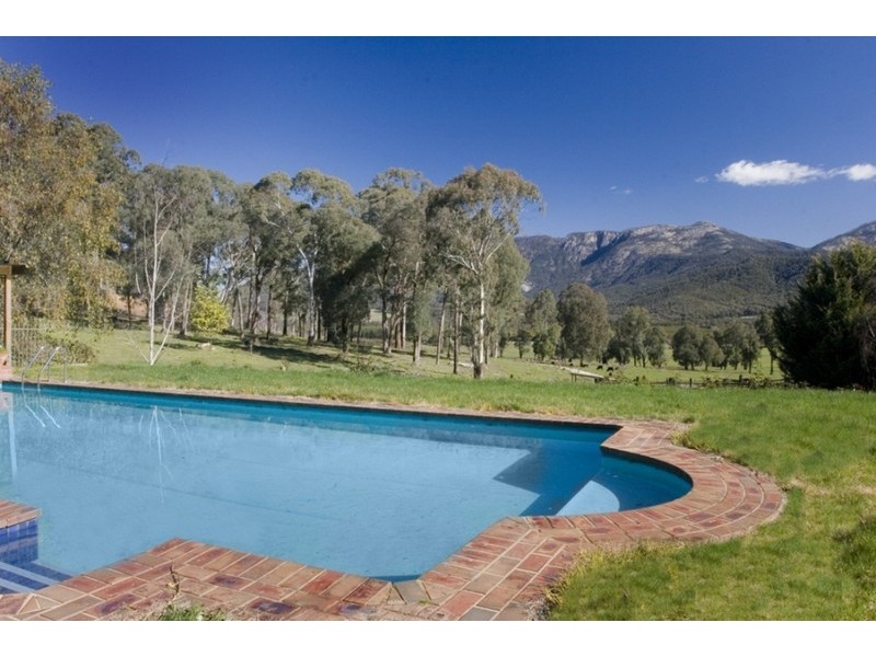 150  Jones Rd, Porepunkah, Bright VIC 3741