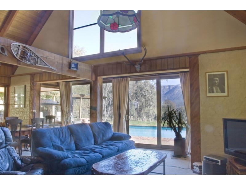 150  Jones Rd, Porepunkah, Bright VIC 3741