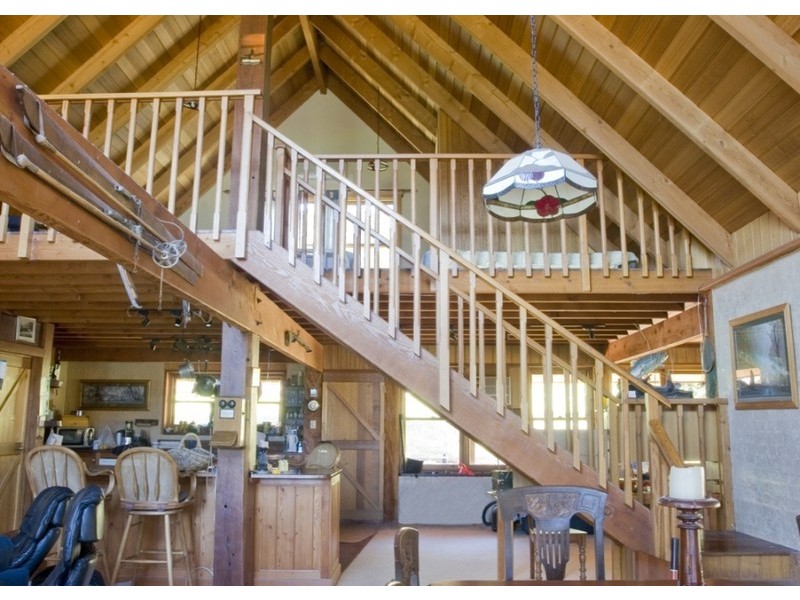 150  Jones Rd, Porepunkah, Bright VIC 3741