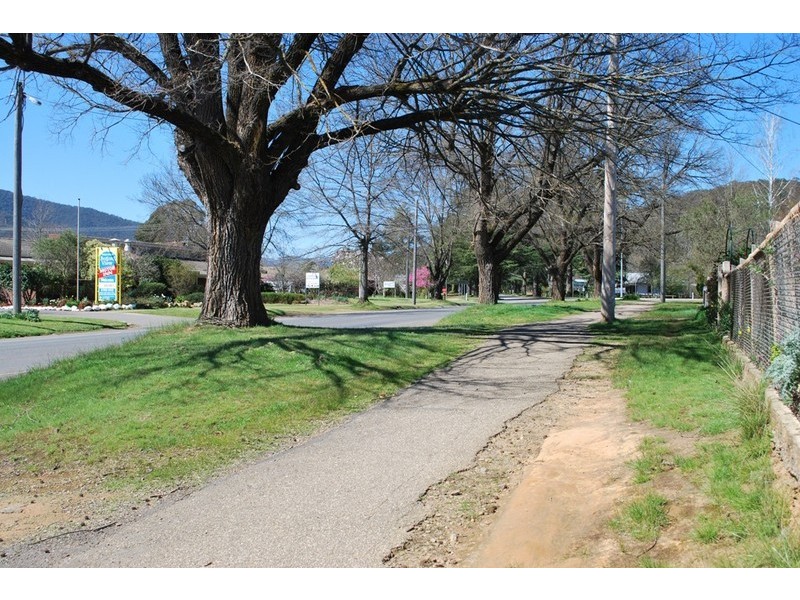 34 Delany Ave, Bright VIC 3741