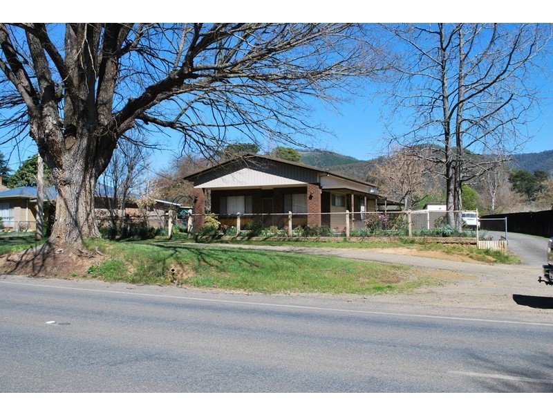 34 Delany Ave, Bright VIC 3741